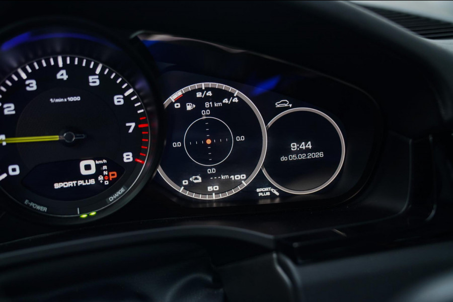 Porsche Cayenne 3.0 E-Hybrid | Sport Chrono | Panorama | Luxe Leder | Luchtvering | Bose Surround sound | Soft Close | Luchtvering