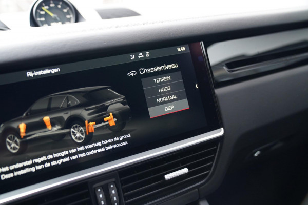 Porsche Cayenne 3.0 E-Hybrid | Sport Chrono | Panorama | Luxe Leder | Luchtvering | Bose Surround sound | Soft Close | Luchtvering