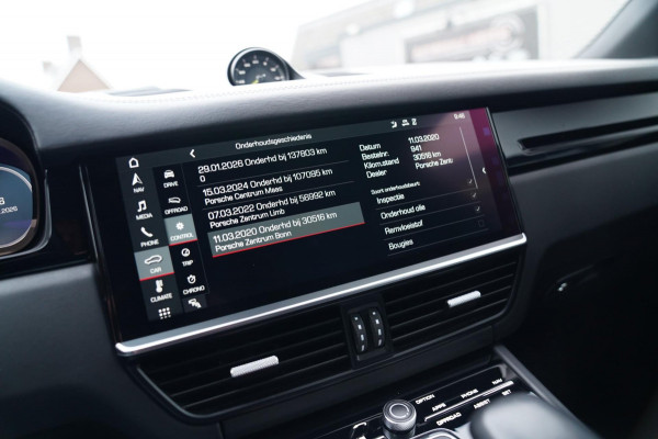 Porsche Cayenne 3.0 E-Hybrid | Sport Chrono | Panorama | Luxe Leder | Luchtvering | Bose Surround sound | Soft Close | Luchtvering