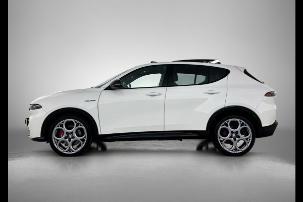 Alfa Romeo Tonale 1.5T Hybrid Veloce PANO | CAMERA | STOELVERWAMING & VENTILATIE | LEER