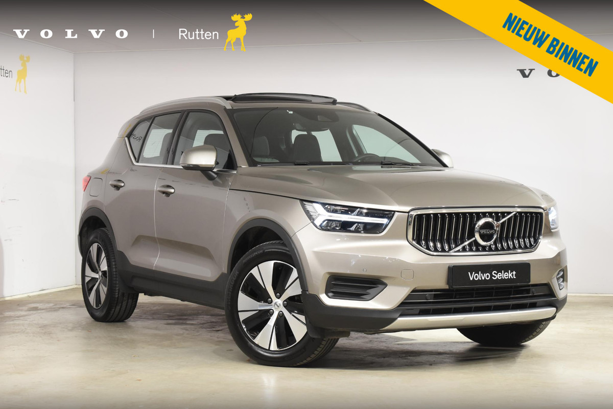 Volvo XC40 T4 211PK Automaat Recharge Inscription Expression / Navigatie / Elektrisch glazen panorama schuifdak / Cruise Control / Elektrische achterklep / Achteruitrijcamera /