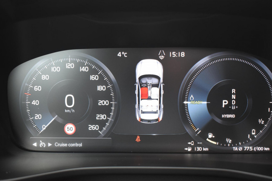 Volvo XC40 T4 211PK Automaat Recharge Inscription Expression / Navigatie / Elektrisch glazen panorama schuifdak / Cruise Control / Elektrische achterklep / Achteruitrijcamera /