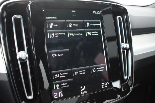 Volvo XC40 T4 211PK Automaat Recharge Inscription Expression / Navigatie / Elektrisch glazen panorama schuifdak / Cruise Control / Elektrische achterklep / Achteruitrijcamera /