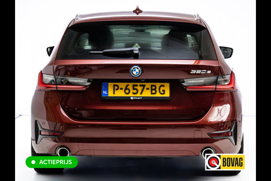 BMW 3 Serie Touring 320e Business Edition Plus | Laser | Camera | PDC V+A | Elec. achterklep | Cruise | Navigatie pro | Apple carplay/Android auto, Lederen bekleding, 18"LMV