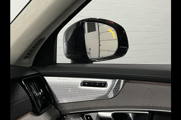 Volvo XC90 2.0 T8 Plug-in hybrid AWD Ultra Dark Luchtvering | Massage | Bowers & Wilkins | Trekhaak | Adapt. Cruise | Stoelventilatie | 22" wielen | 360 camera | Head-up