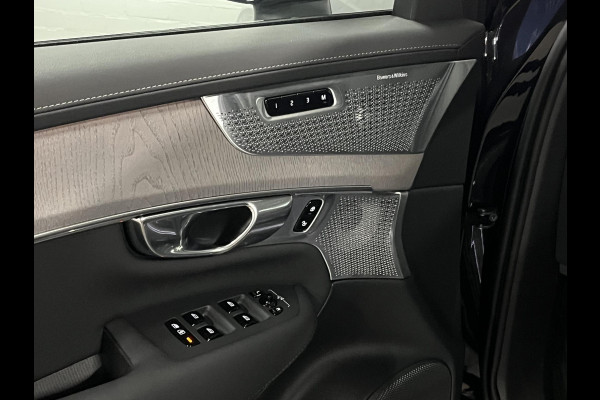 Volvo XC90 2.0 T8 Plug-in hybrid AWD Ultra Dark Luchtvering | Massage | Bowers & Wilkins | Trekhaak | Adapt. Cruise | Stoelventilatie | 22" wielen | 360 camera | Head-up