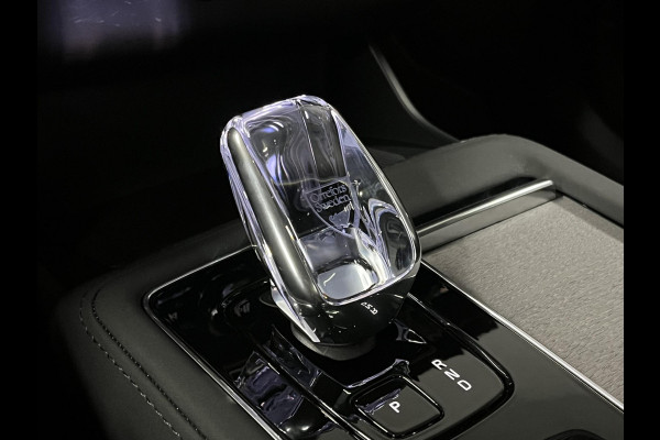 Volvo XC90 2.0 T8 Plug-in hybrid AWD Ultra Dark Luchtvering | Massage | Bowers & Wilkins | Trekhaak | Adapt. Cruise | Stoelventilatie | 22" wielen | 360 camera | Head-up