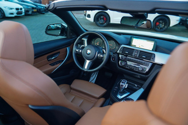 BMW 4 Serie Cabrio 440i High Executive | M-pakket | Cabrio | Nekverwarming | Harman/Kardon | Facelift iDrive LCI | Lane Assist |