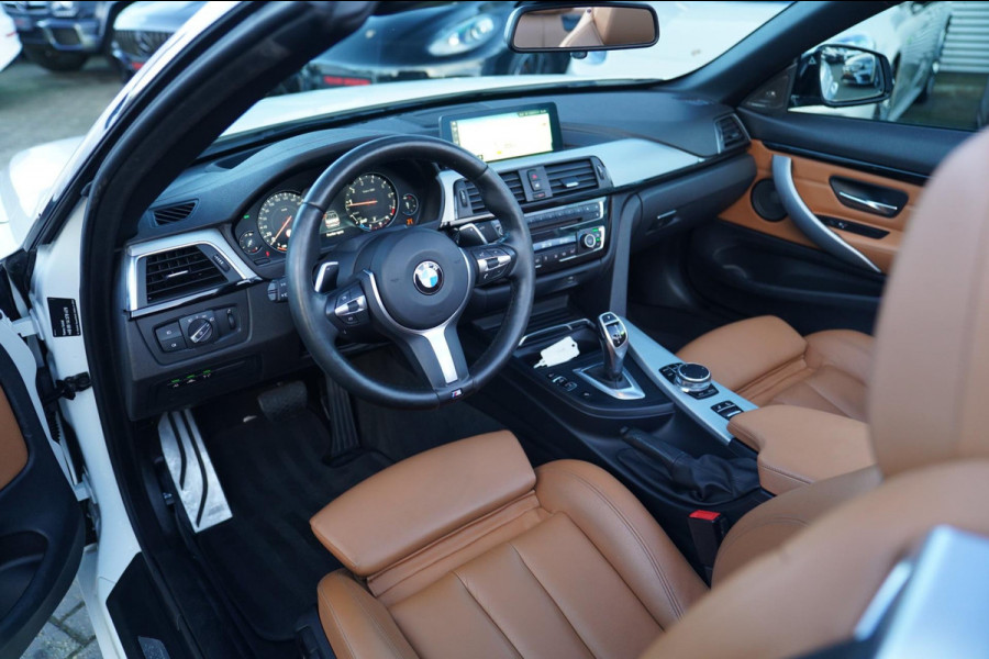 BMW 4 Serie Cabrio 440i High Executive | M-pakket | Cabrio | Nekverwarming | Harman/Kardon | Facelift iDrive LCI | Lane Assist |
