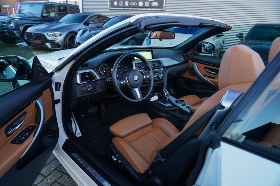 BMW 4 Serie Cabrio 440i High Executive | M-pakket | Cabrio | Nekverwarming | Harman/Kardon | Facelift iDrive LCI | Lane Assist |