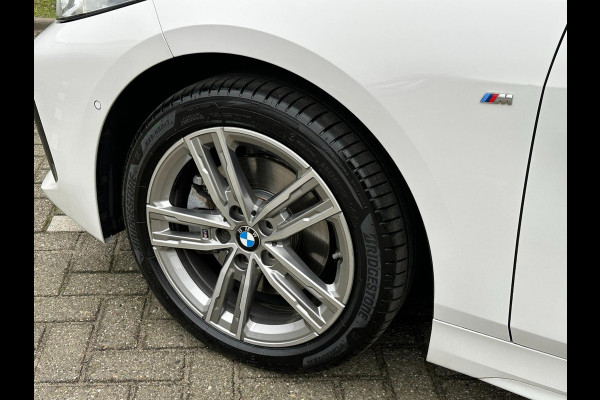 BMW 1-serie 118i High Executive Edition M-PAKKET l PANO l