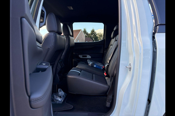 Ford Ranger 2.3 PHEV Stormtrak Double Cab 281pk | 5 persoons! | Technology Pack Plus Trailer | Cargo Area Management System | Power Rollertop | Prijs excl. BTW incl. BPM | laadkabel mode 3 16A