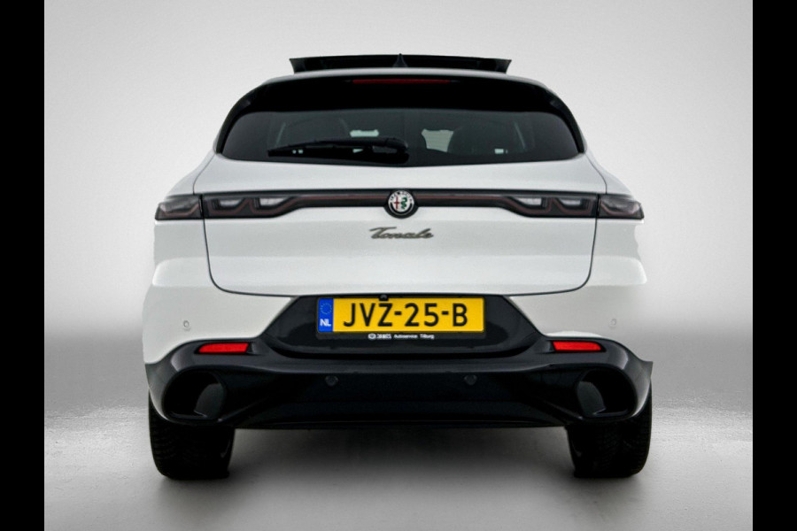 Alfa Romeo Tonale 1.5T Hybrid Veloce PANO | CAMERA | STOELVERWAMING & VENTILATIE | LEER