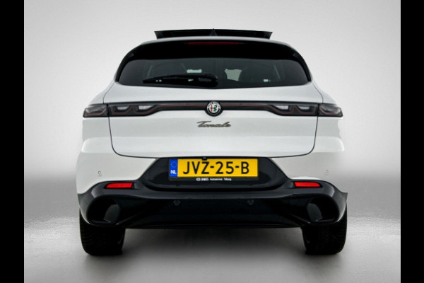 Alfa Romeo Tonale 1.5T Hybrid Veloce PANO | CAMERA | STOELVERWAMING & VENTILATIE | LEER