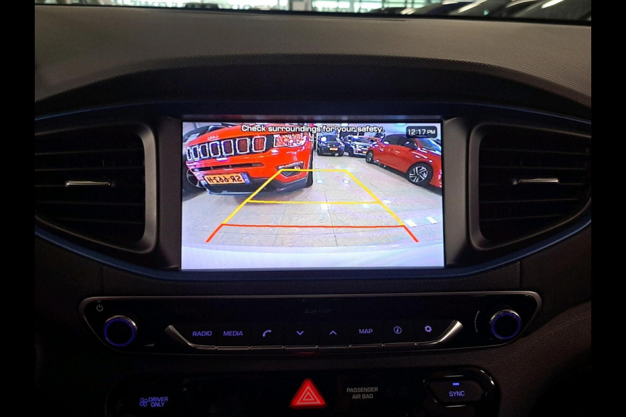 Hyundai IONIQ 1.6 GDi Premium Incl. Stoel en stuurverwarming | schuif-/kanteldak | Elektrisch verstelb. bestuurdersstoel met geheugen