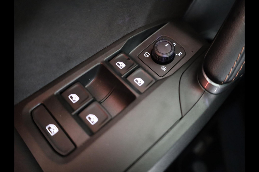 CUPRA Formentor 1.5 TSI e-Hybrid VZ Performance 272PK | 19 Inch | DCC | 360 Graden Camera | Predictive Adaptieve Cruise Control | Elektrisch verstelbare stoel |