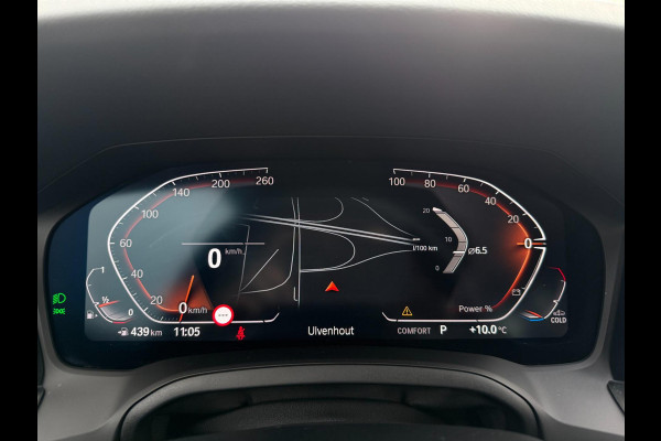 BMW 3 Serie Touring 318i Executive Edition | ACC | PDC | Half Leder | 17' LMV