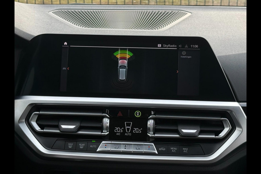 BMW 3 Serie Touring 318i Executive Edition | ACC | PDC | Half Leder | 17' LMV