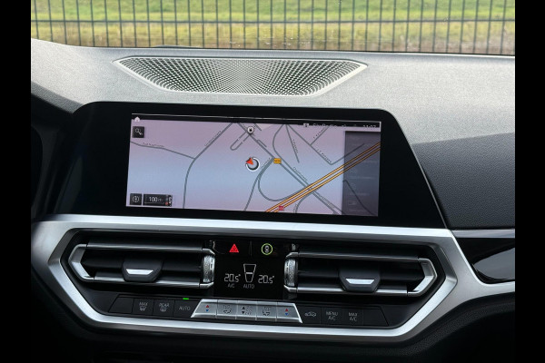 BMW 3 Serie Touring 318i Executive Edition | ACC | PDC | Half Leder | 17' LMV