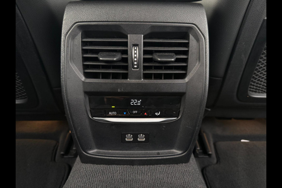 BMW 3 Serie Touring 318i Executive Edition | ACC | PDC | Half Leder | 17' LMV