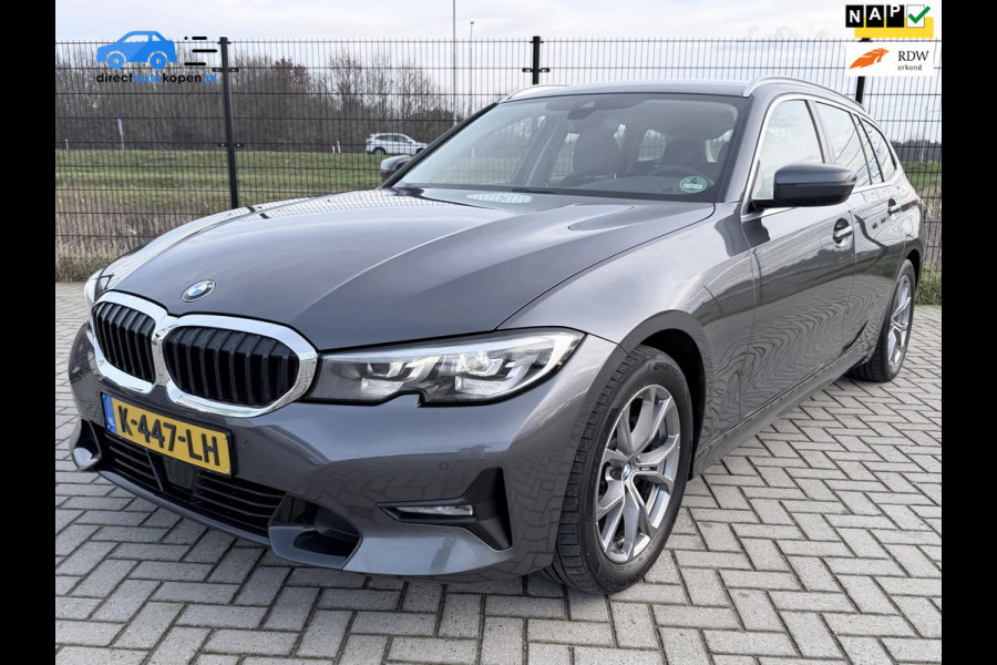 BMW 3 Serie Touring 318i Executive Edition | ACC | PDC | Half Leder | 17' LMV