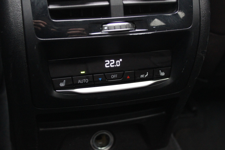BMW X3 M40i xDrive High Executive / Panoramadak / 360Camera / Head-up / Keyless / 20'' / Harman Kardon / Bruin Leder / Dodehoek / DAB / Stoelverwarming 4x / ACC / CarPlay