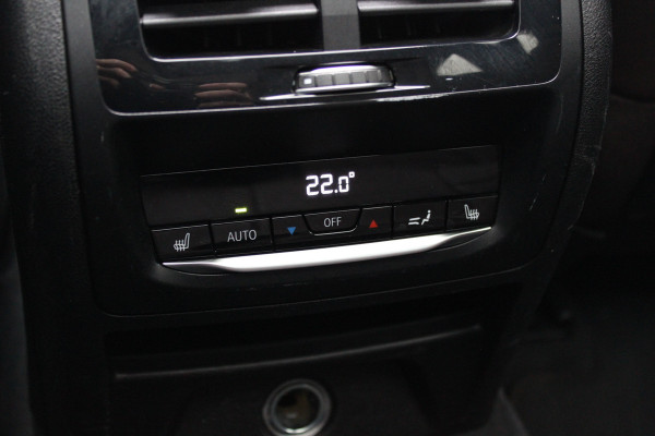 BMW X3 M40i xDrive High Executive / Panoramadak / 360Camera / Head-up / Keyless / 20'' / Harman Kardon / Bruin Leder / Dodehoek / DAB / Stoelverwarming 4x / ACC / CarPlay