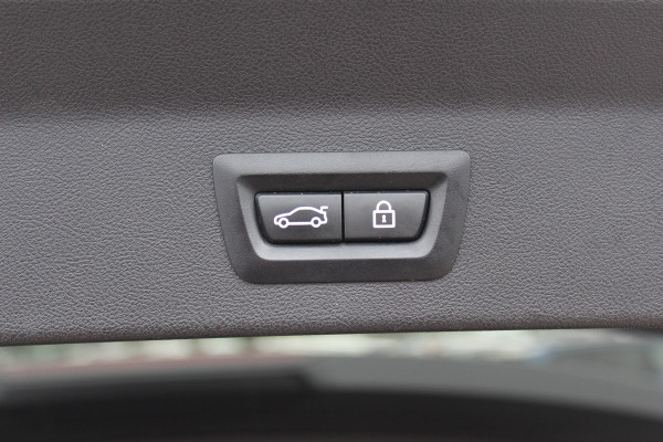 BMW X3 M40i xDrive High Executive / Panoramadak / 360Camera / Head-up / Keyless / 20'' / Harman Kardon / Bruin Leder / Dodehoek / DAB / Stoelverwarming 4x / ACC / CarPlay