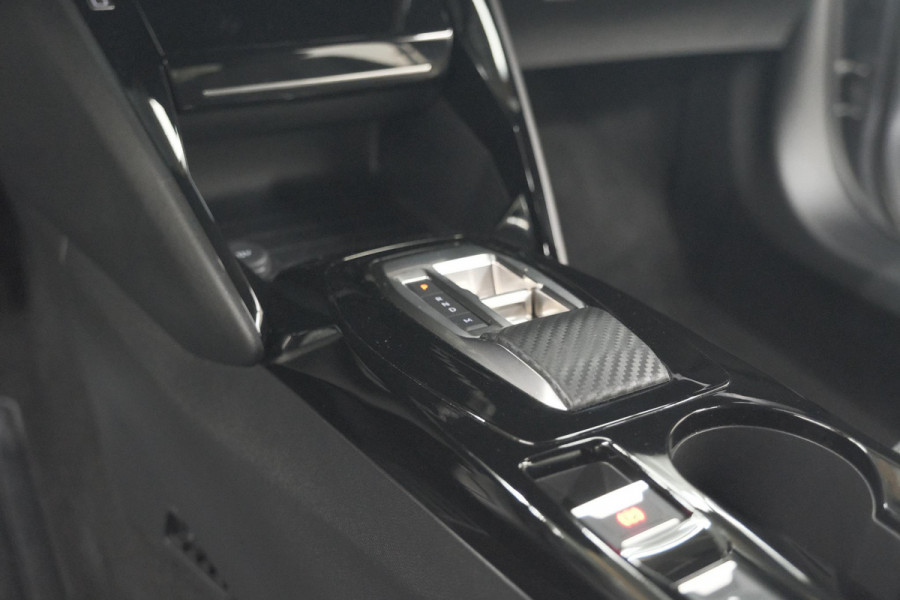 Peugeot 2008 Hybrid 136 e-DCS6 Allure | 360 Camera | Adaptieve Cruise Control | Dodehoekdetectie | Navigatie