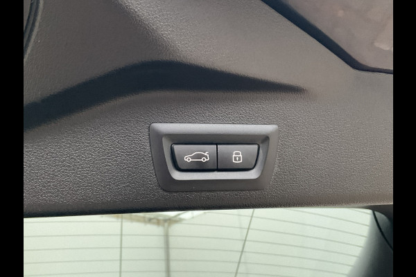 BMW X5 xDrive40i High Executive M-Sport Trekhaak HUD Pano B&W Luchtvering Stoelverw+Ventilatie Leer BOMVOL!