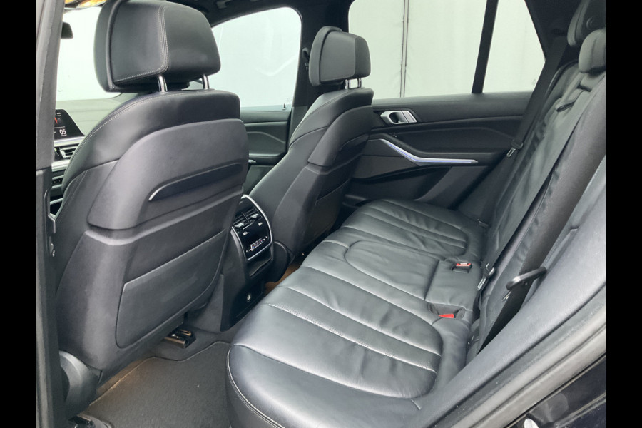 BMW X5 xDrive40i High Executive M-Sport Trekhaak HUD Pano B&W Luchtvering Stoelverw+Ventilatie Leer BOMVOL!