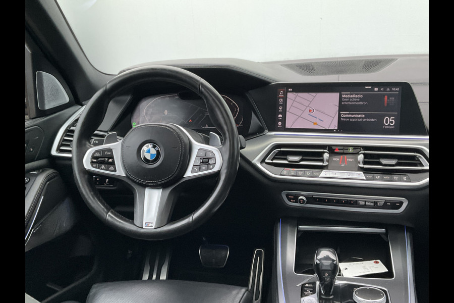 BMW X5 xDrive40i High Executive M-Sport Trekhaak HUD Pano B&W Luchtvering Stoelverw+Ventilatie Leer BOMVOL!