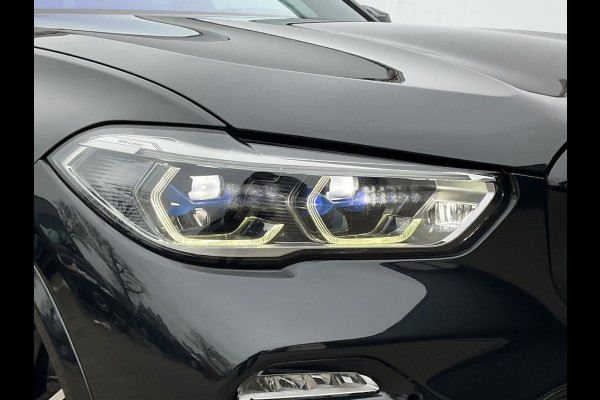BMW X5 xDrive40i High Executive M-Sport Trekhaak HUD Pano B&W Luchtvering Stoelverw+Ventilatie Leer BOMVOL!