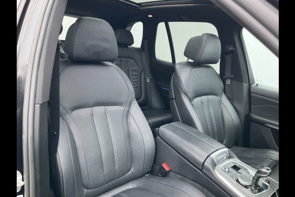 BMW X5 xDrive40i High Executive M-Sport Trekhaak HUD Pano B&W Luchtvering Stoelverw+Ventilatie Leer BOMVOL!