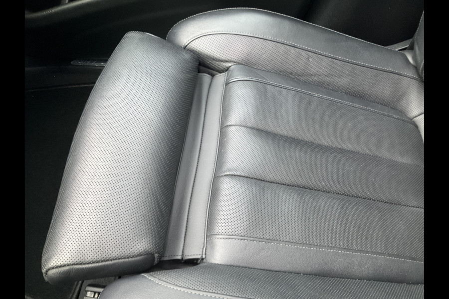 BMW X5 xDrive40i High Executive M-Sport Trekhaak HUD Pano B&W Luchtvering Stoelverw+Ventilatie Leer BOMVOL!