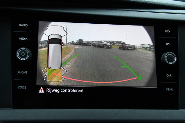 Volkswagen Transporter 2.0 TDI L2H1 30 ABT Bulli Edition Camera, Cruise, Carplay, LED, Stoelverwarming, Standkachel, Multimedia, Sensoren, Uniek!