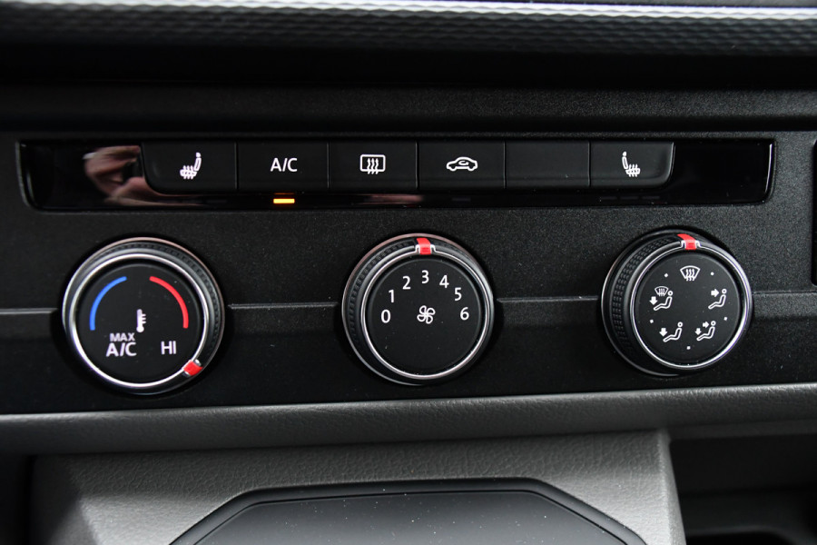 Volkswagen Transporter 2.0 TDI L2H1 30 ABT Bulli Edition Camera, Cruise, Carplay, LED, Stoelverwarming, Standkachel, Multimedia, Sensoren, Uniek!