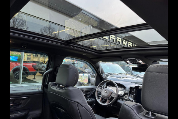 Dodge Ram 5.7 V8 HEMI 4x4 Limited Night WB Demo