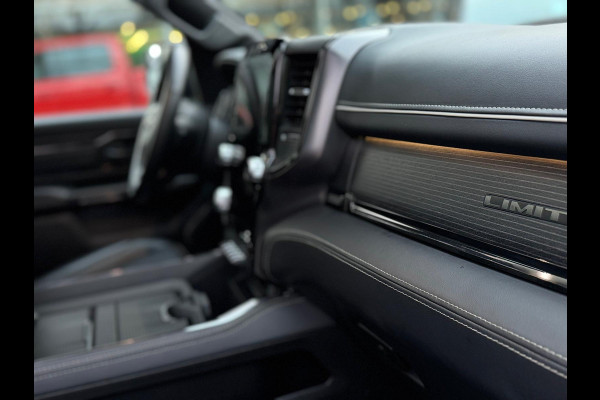 Dodge Ram 5.7 V8 HEMI 4x4 Limited Night WB Demo