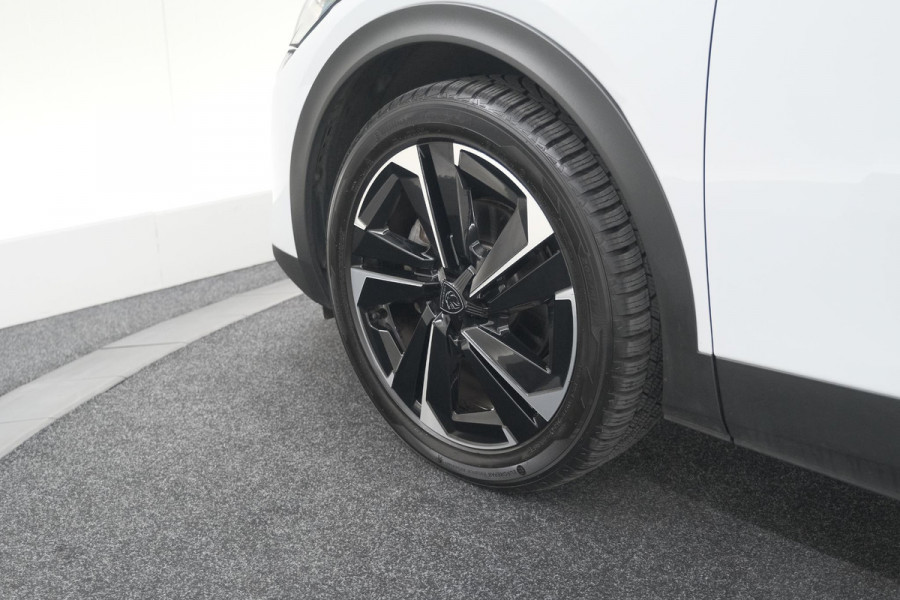 Peugeot 408 Hybrid 136 e-DCS6 Allure