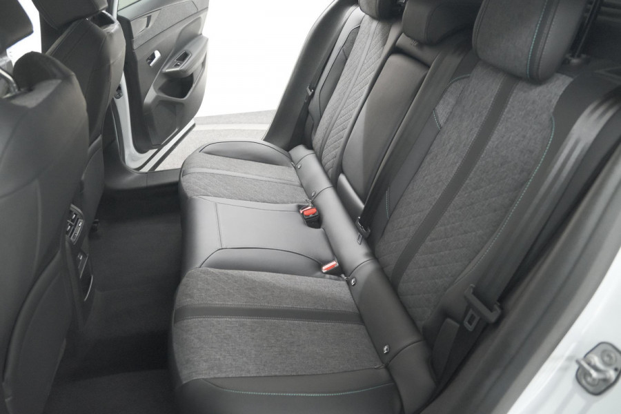 Peugeot 408 Hybrid 136 e-DCS6 Allure