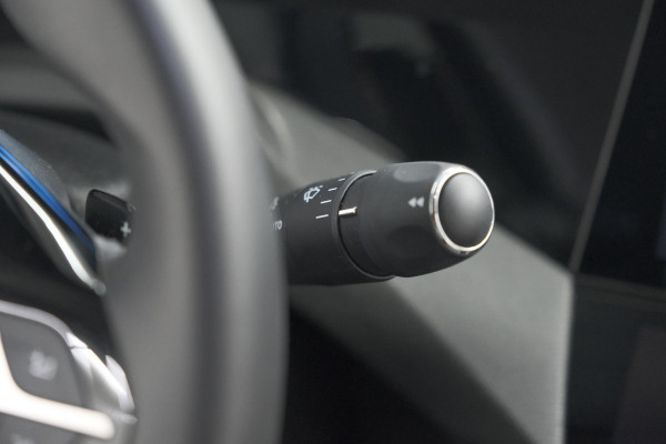 Peugeot 408 Hybrid 136 e-DCS6 Allure