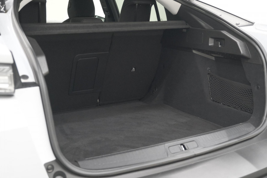 Peugeot 408 Hybrid 136 e-DCS6 Allure