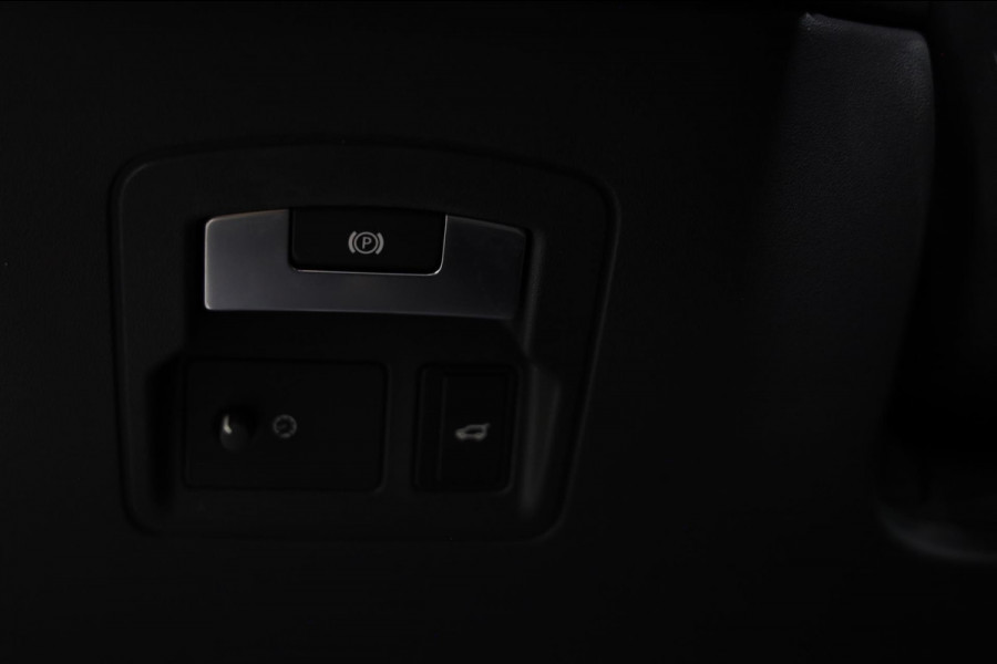 Land Rover Range Rover Velar 2.0 D180 AWD R-Dynamic Carbon Edition PANO LEDER LINE ASSIST LEASE / INRUIL MOGELIJK