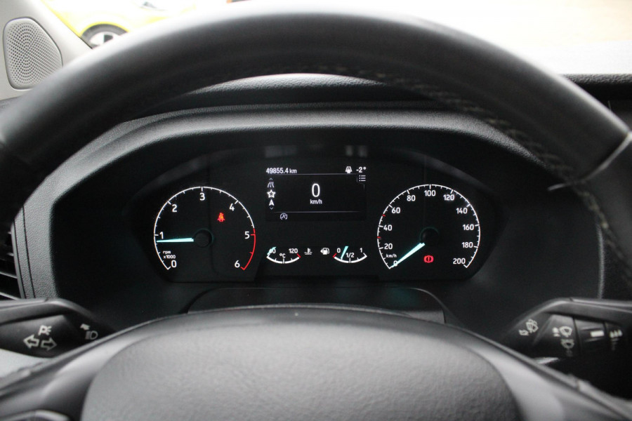 Ford Transit Custom 2.0 TDCI L1H1 Trend Dubbele Cabine | Trekhaak | Stoel + Stuurverwarming | Camera | Cruise Control | Carplay |