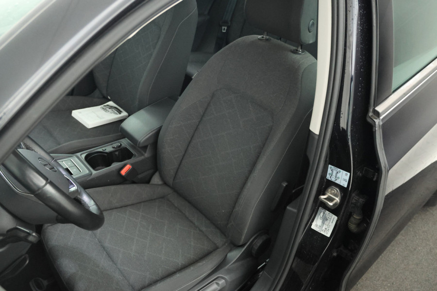 Volkswagen Golf Variant 1.0 TSI Life Apple carplay, navigatie, Climate,