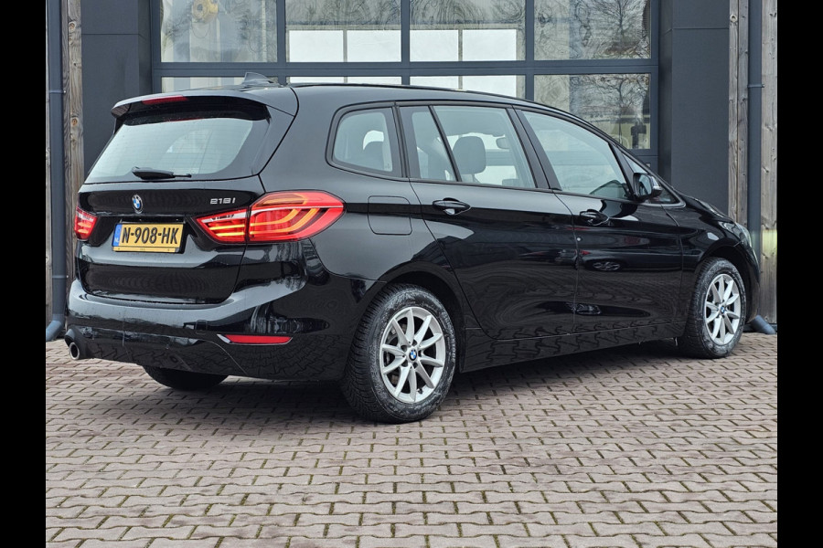 BMW 2 Serie Gran Tourer 218i Business Edition | Automaat | LED | Trekhaak | Stoelverwarming | PDC | Elek. achterklep | HUD | Navi |