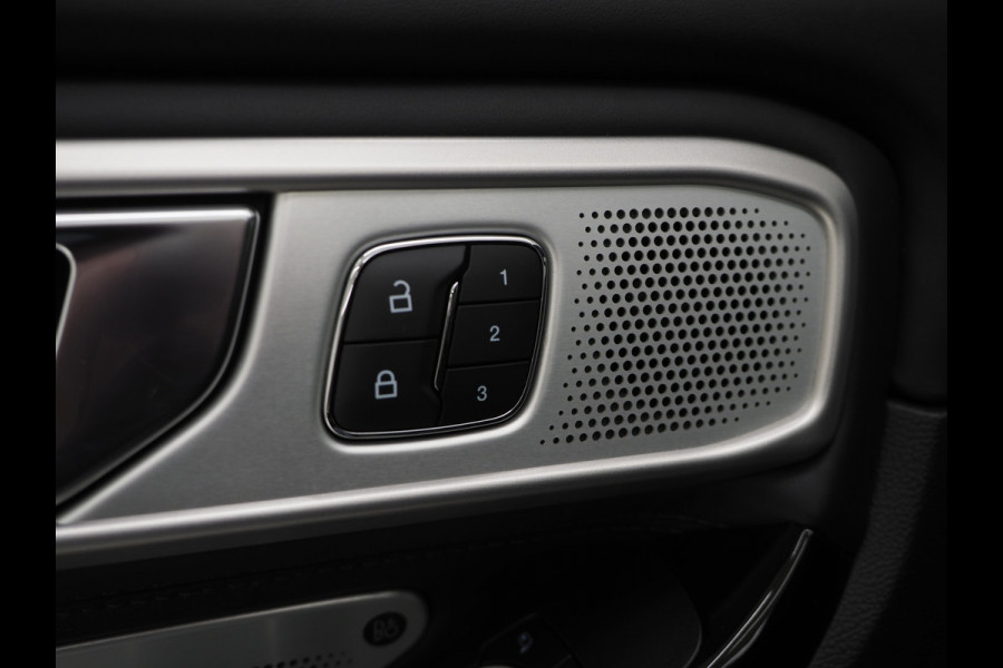 Ford Explorer 3.0 V6 EcoBoost PHEV Platinum 7P | Panoramadak | B&O | Trekhaak | Massage | 360 | Keyless | Adaptive Cruise