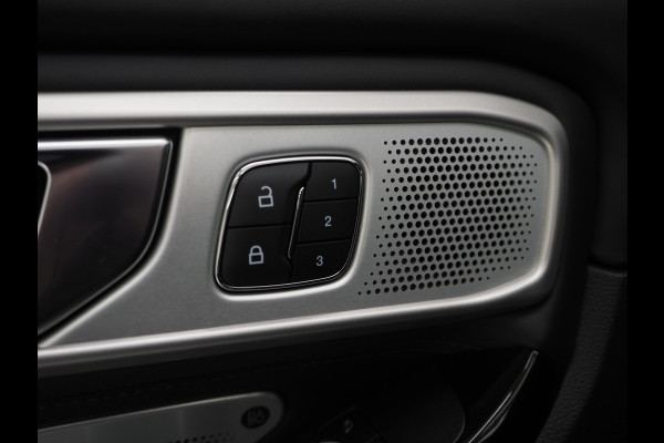 Ford Explorer 3.0 V6 EcoBoost PHEV Platinum 7P | Panoramadak | B&O | Trekhaak | Massage | 360 | Keyless | Adaptive Cruise