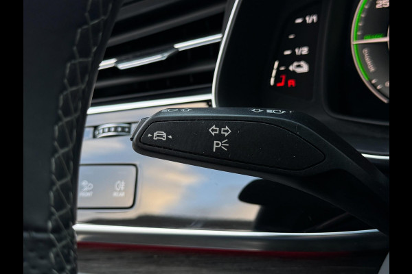 Audi Q7 55 TFSI e quattro Pro Line Plus TREKHAAK WEGKL / LEDER / PANO / STOELEN MEMORY / LUCHTVERING / VIRTUAL COCKP / HEAD-UP.